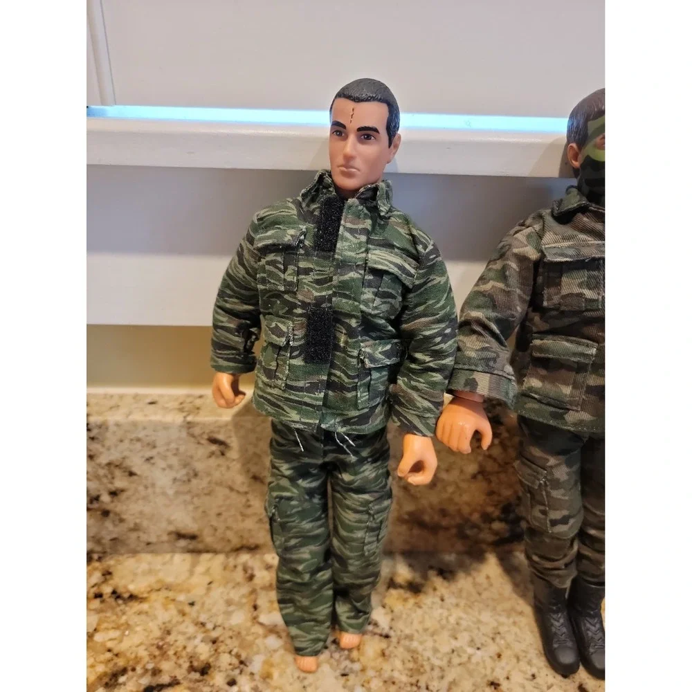 M&C Toy 90's Military Action Figures lot of 5